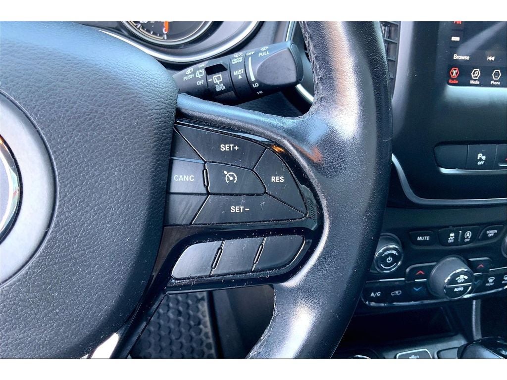 2019 Jeep Cherokee Altitude