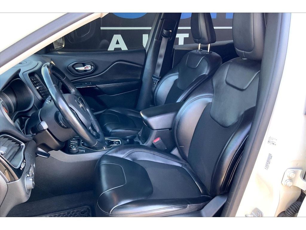 2019 Jeep Cherokee Altitude