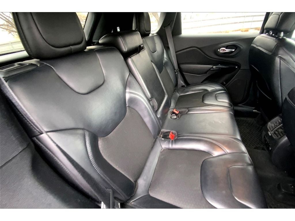 2020 Jeep Cherokee Altitude