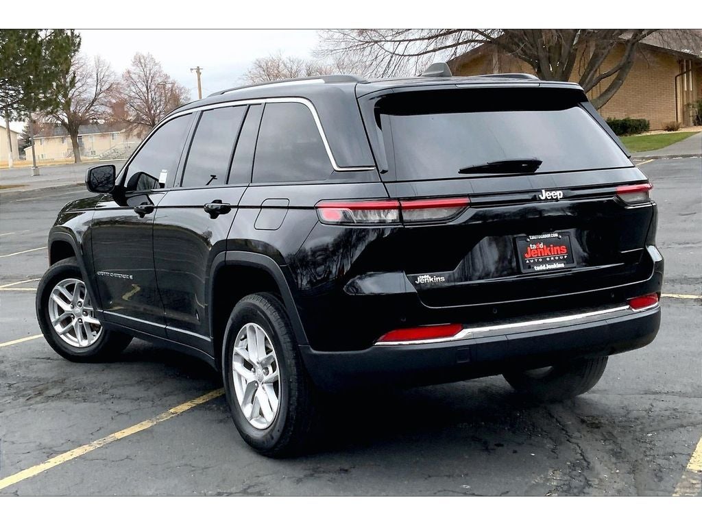 2023 Jeep Grand Cherokee Laredo