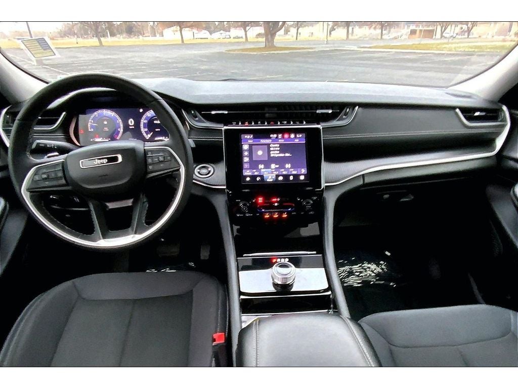 2023 Jeep Grand Cherokee Laredo