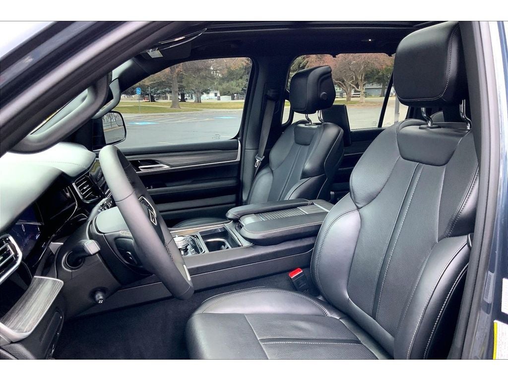 2023 Jeep Wagoneer L Series III