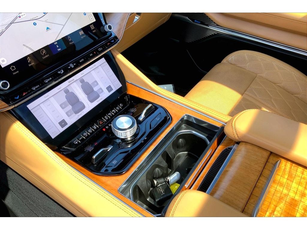 2023 Jeep Grand Wagoneer L Series III