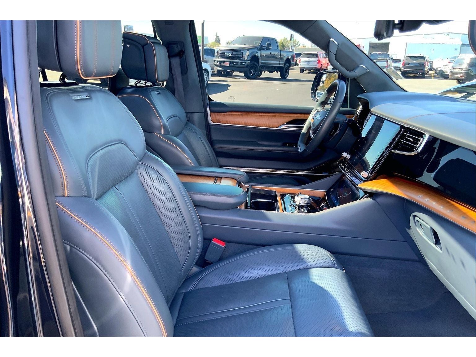 2023 Jeep Grand Wagoneer Series II