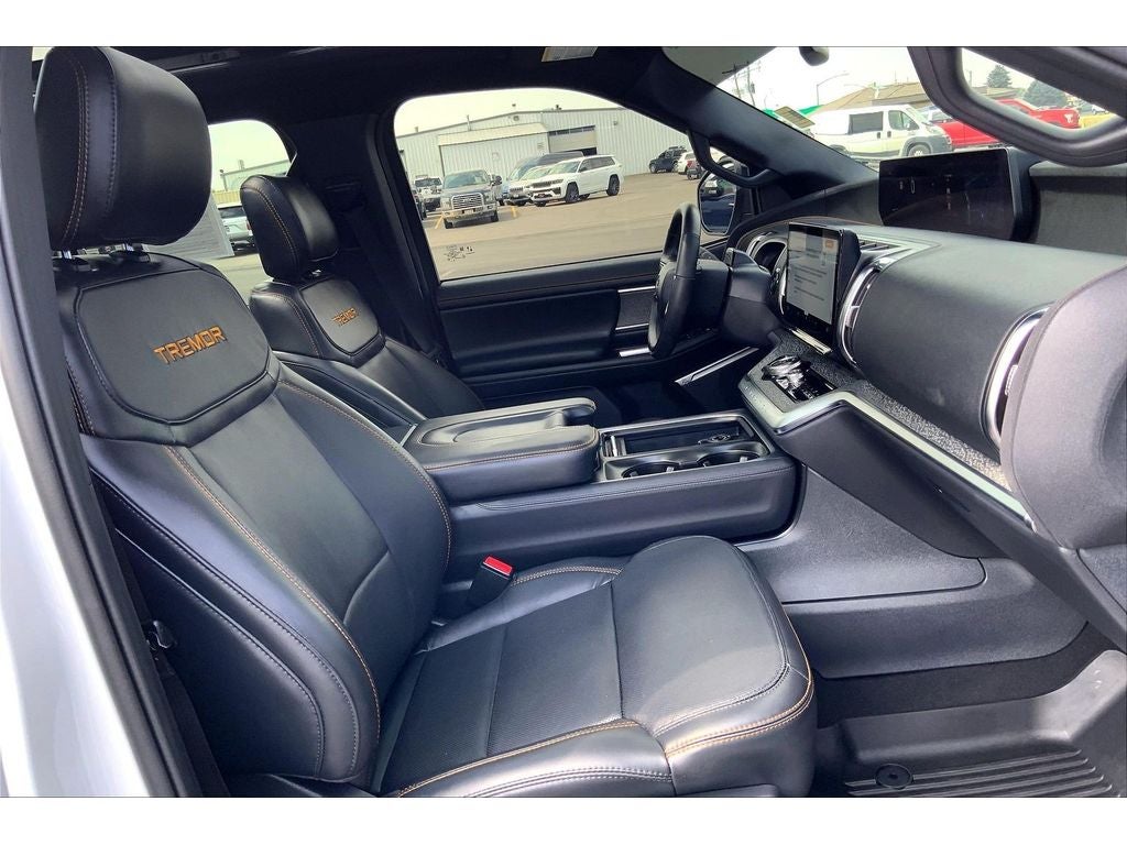 2025 Ford Expedition Tremor