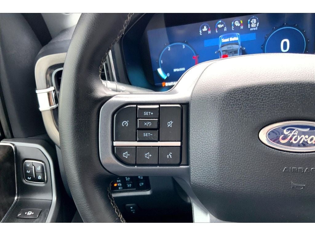 2025 Ford F-350 Super Duty LARIAT