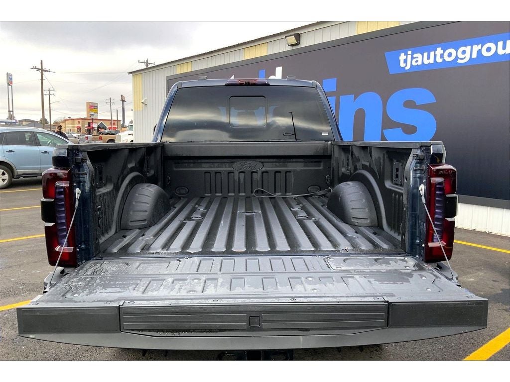 2024 Ford F-350 Super Duty LARIAT