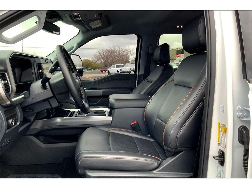 2025 Ford F-350 Super Duty LARIAT