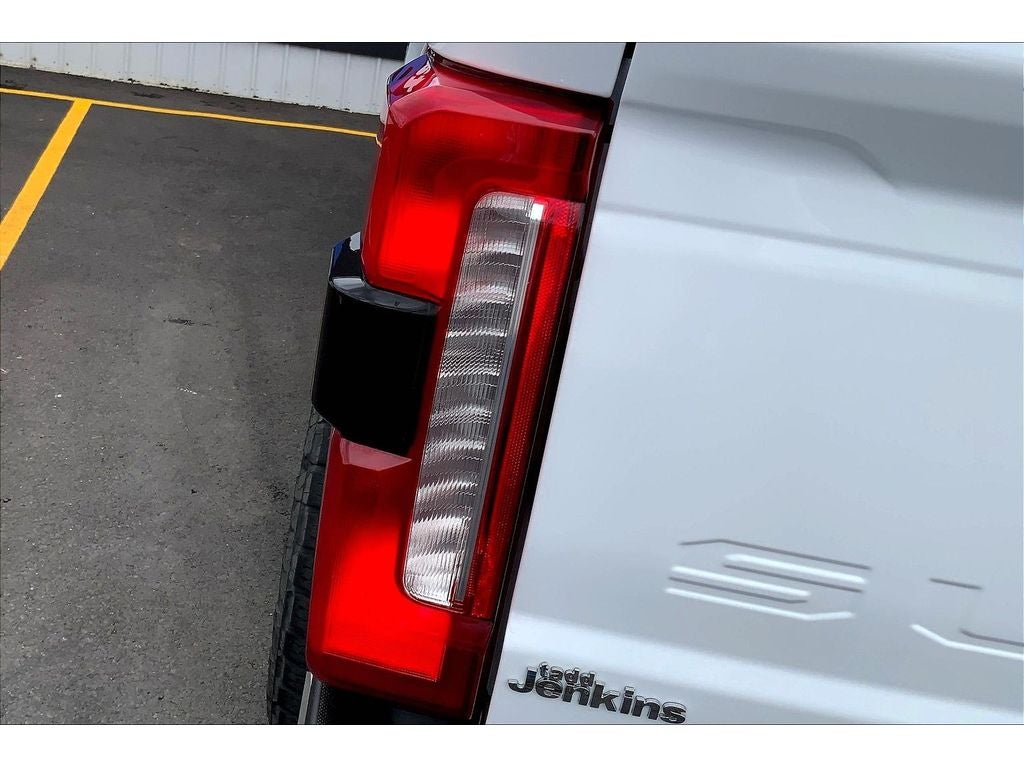 2025 Ford F-350 Super Duty LARIAT