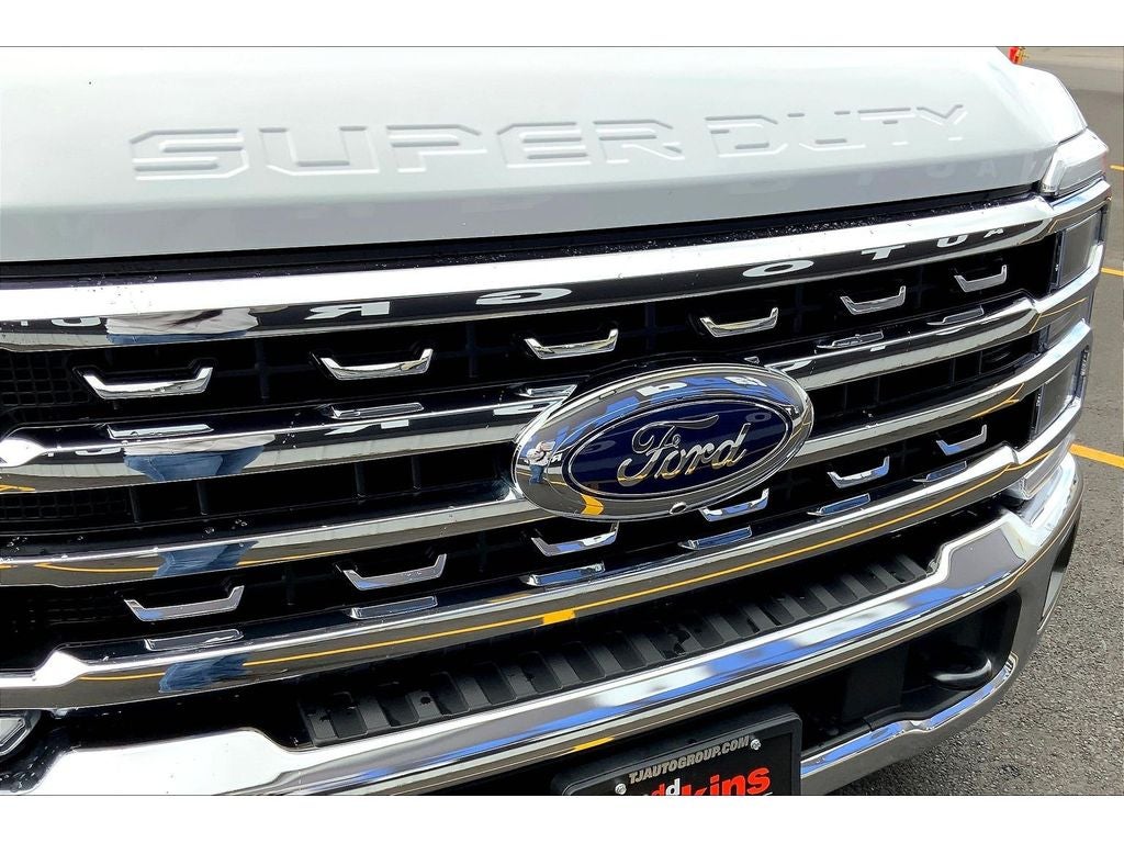 2025 Ford F-350 Super Duty LARIAT