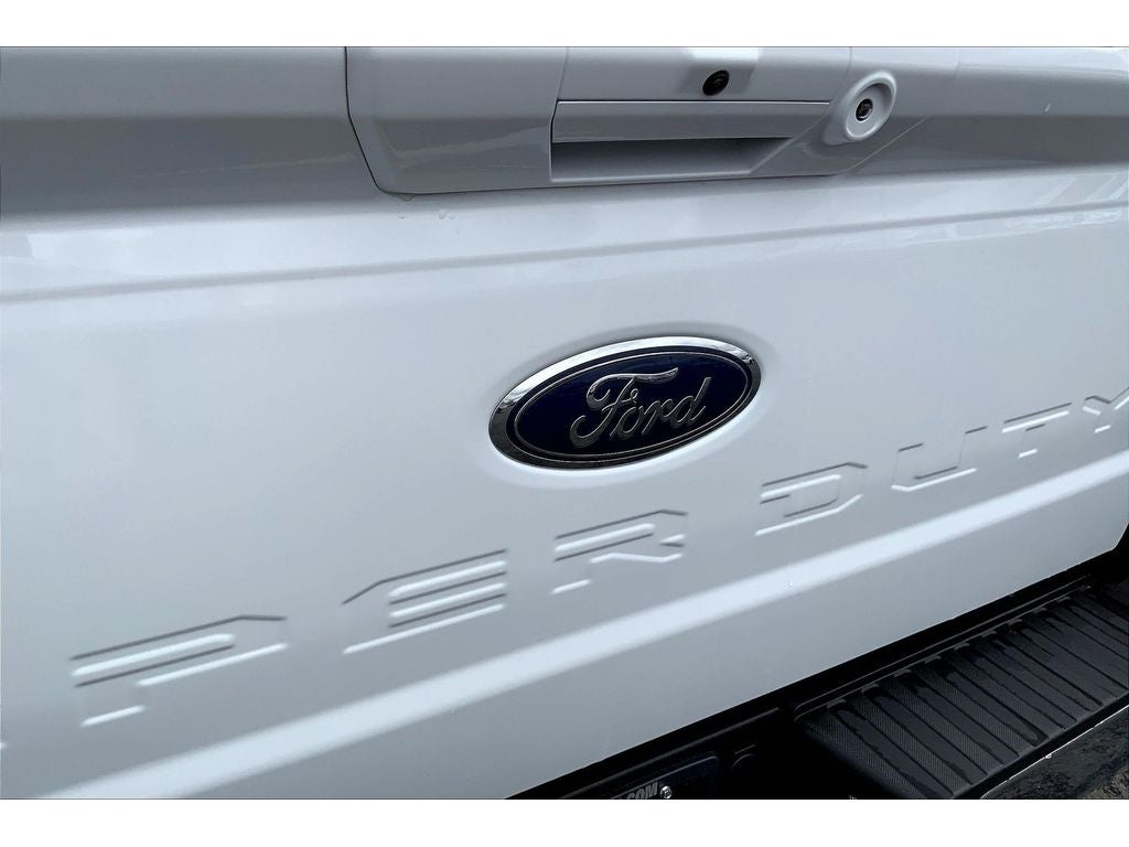 2025 Ford F-350 Super Duty LARIAT