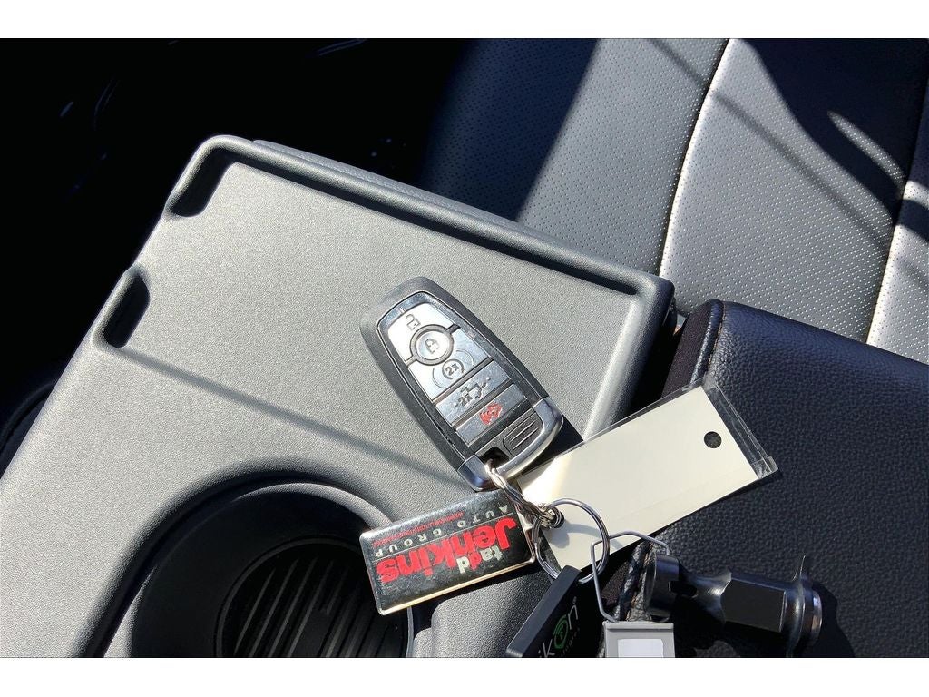 2025 Ford F-350 Super Duty LARIAT