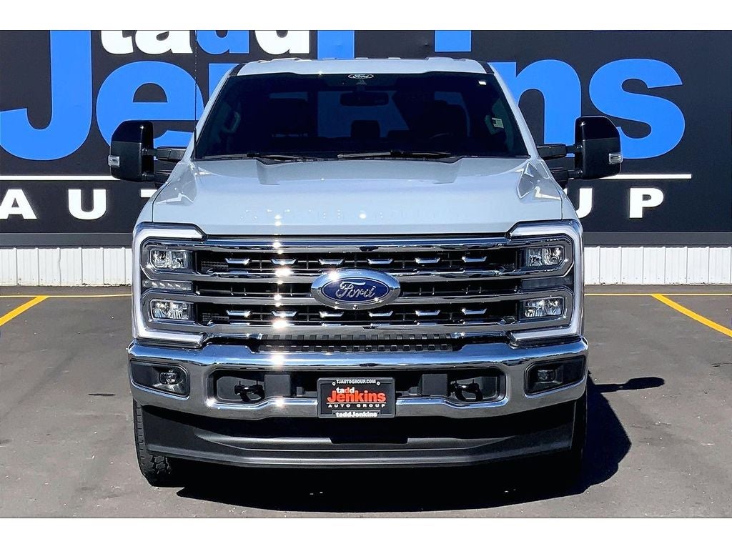 2025 Ford F-350 Super Duty LARIAT
