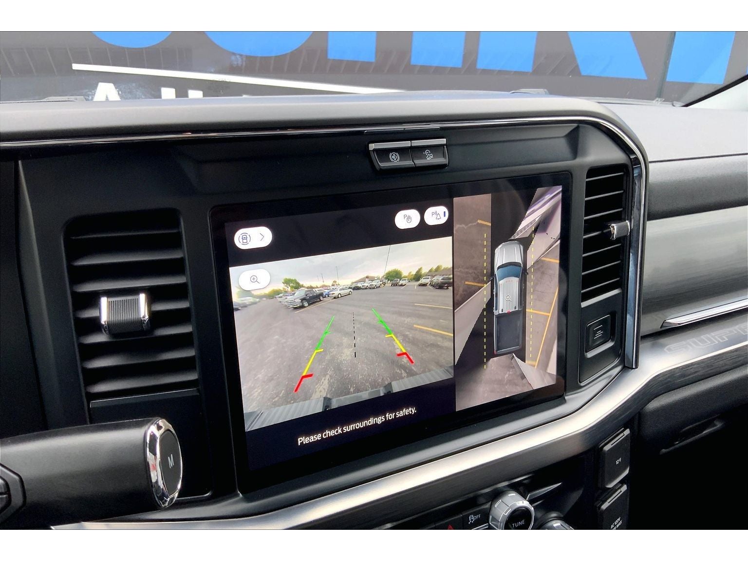 2025 Ford F-350 Super Duty LARIAT