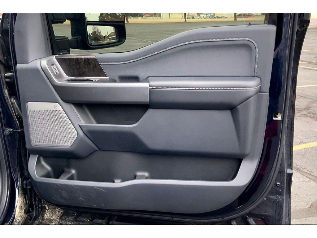 2025 Ford F-350 Super Duty LARIAT