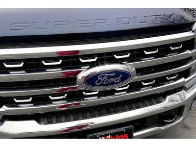2025 Ford F-350 Super Duty LARIAT
