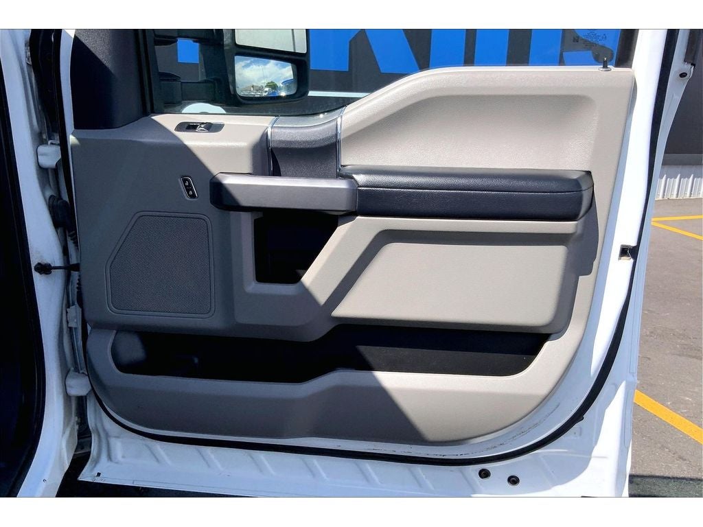 2022 Ford F-350 Super Duty XLT