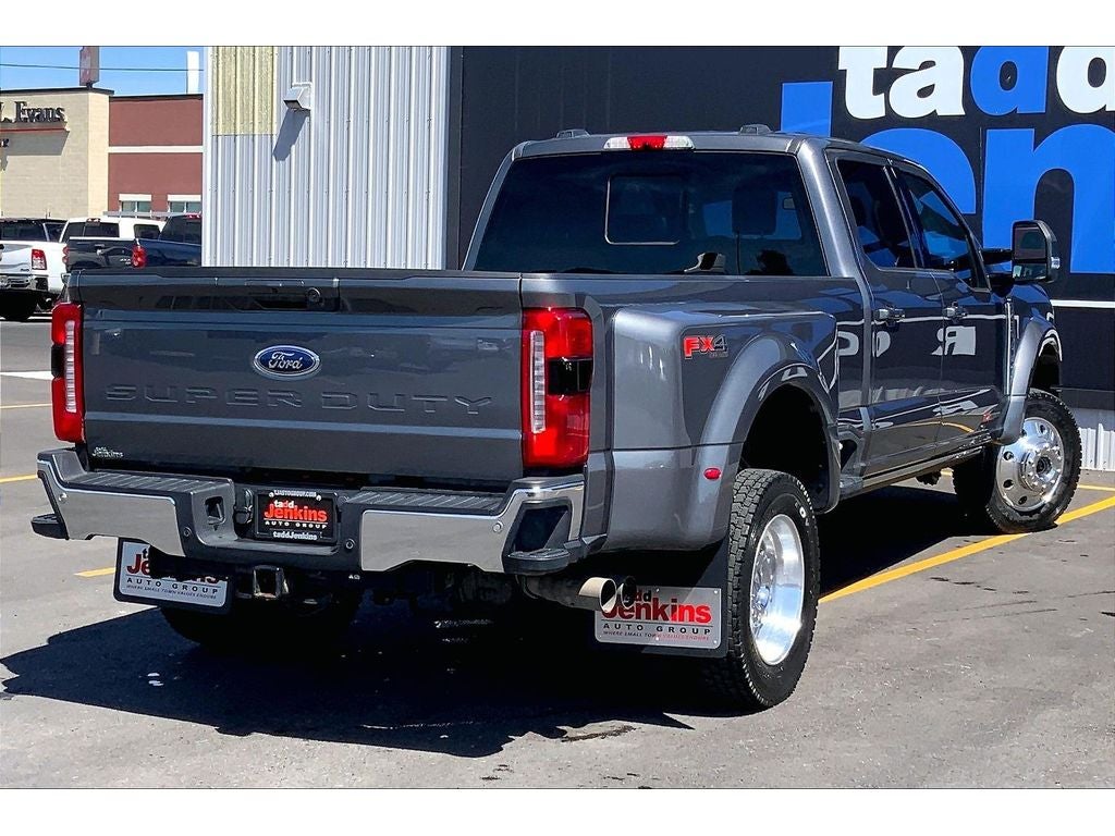 2023 Ford F-450 LARIAT