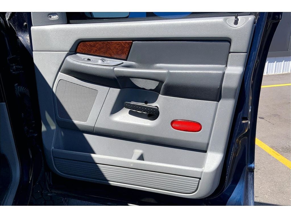 2009 Dodge Ram Pickup 2500 Laramie