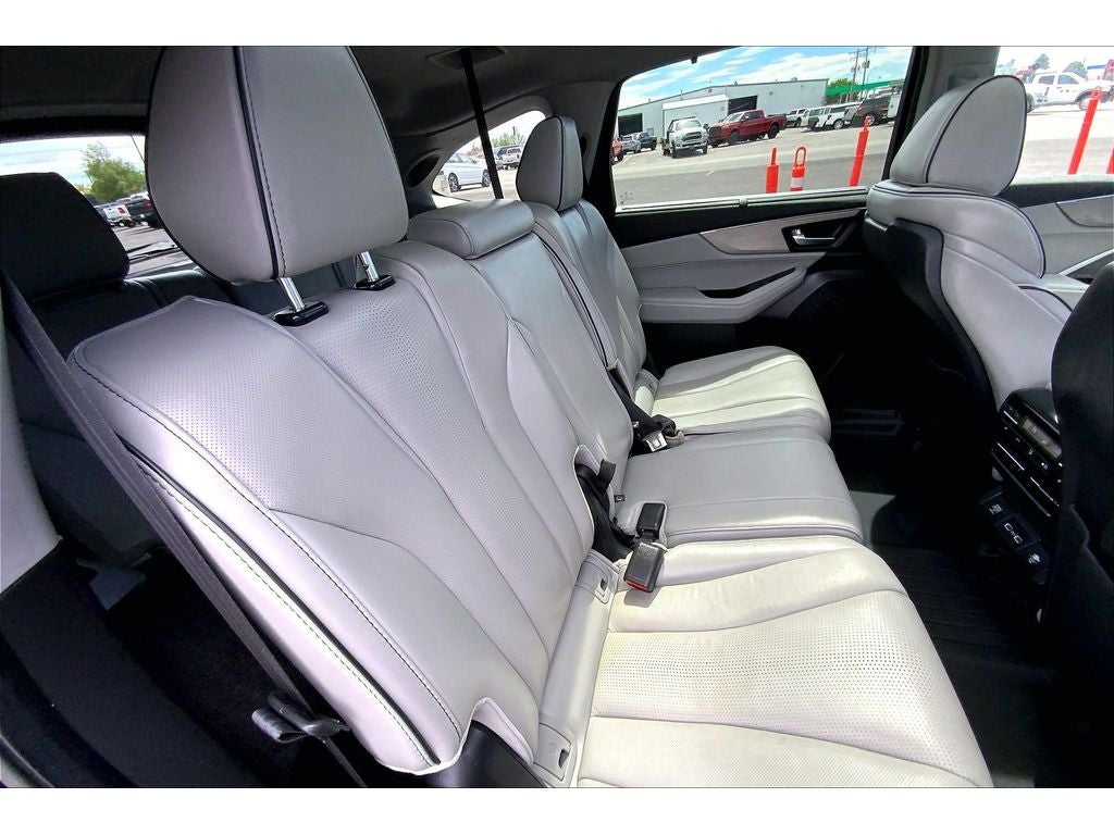 2022 Acura MDX w/Advance Package