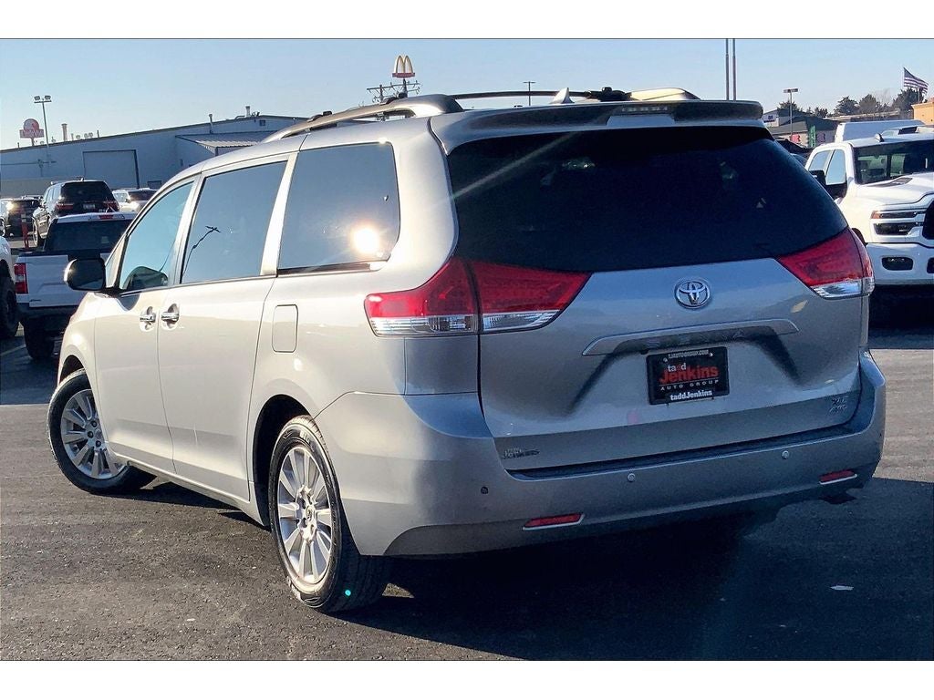 2013 Toyota Sienna XLE