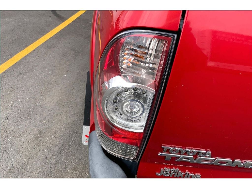 2015 Toyota Tacoma Base V6 (M6)