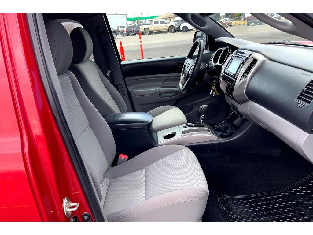 2015 Toyota Tacoma Base V6 (M6)