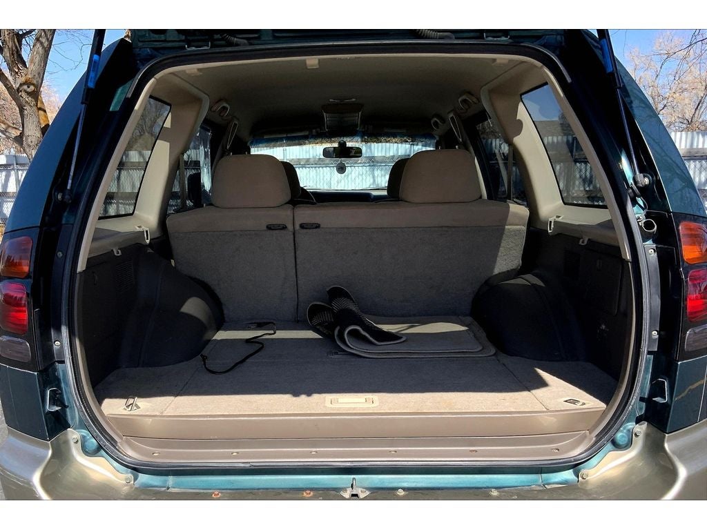 2004 Mitsubishi Montero Sport XLS