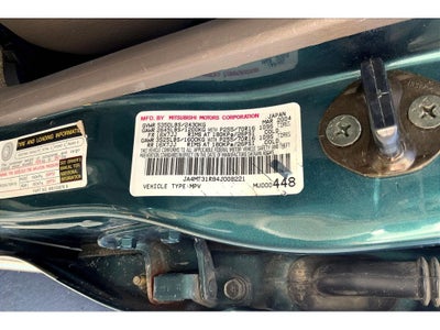 2004 Mitsubishi Montero Sport XLS