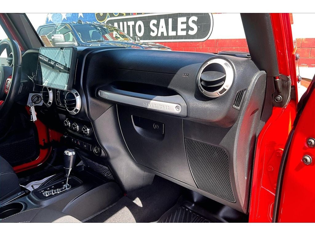 2017 Jeep Wrangler Sahara