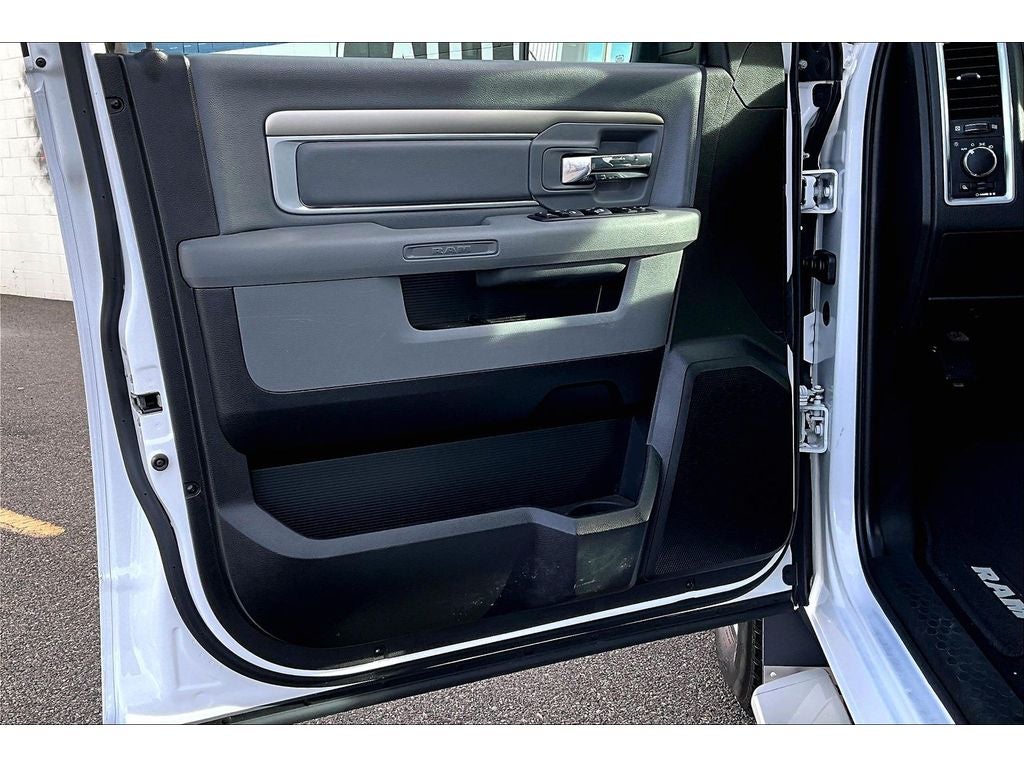 2019 RAM 1500 Classic SLT