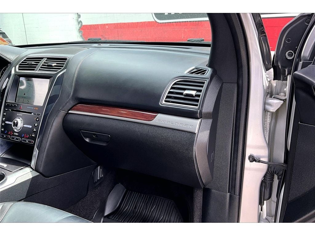2018 Ford Explorer Platinum