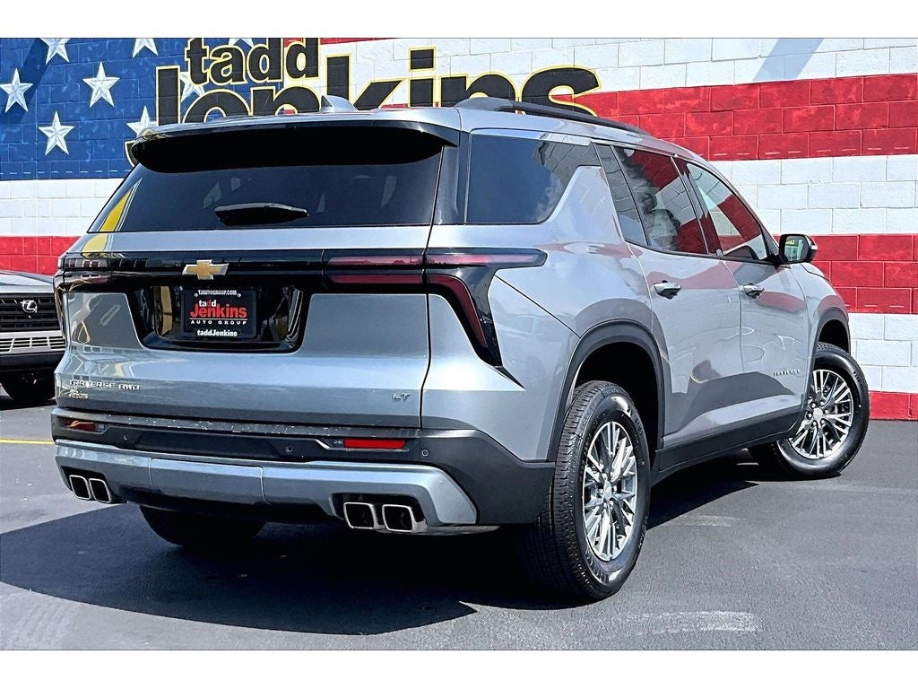 2024 Chevrolet Traverse AWD LT