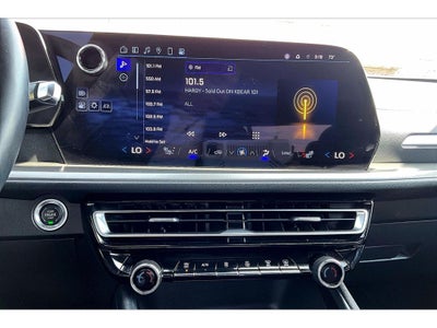 2024 Chevrolet Traverse AWD LT
