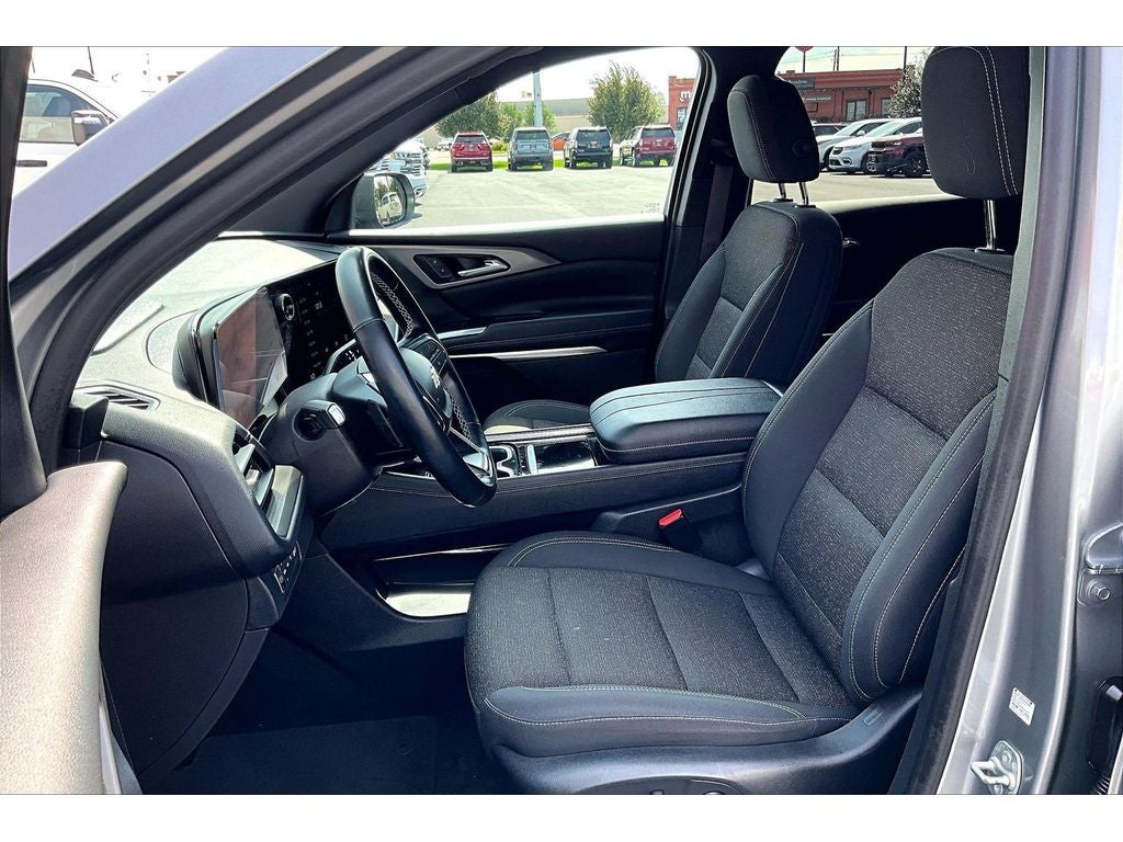 2024 Chevrolet Traverse AWD LT