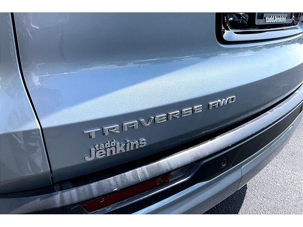 2024 Chevrolet Traverse AWD LT