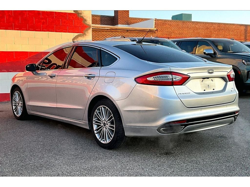 2016 Ford Fusion SE