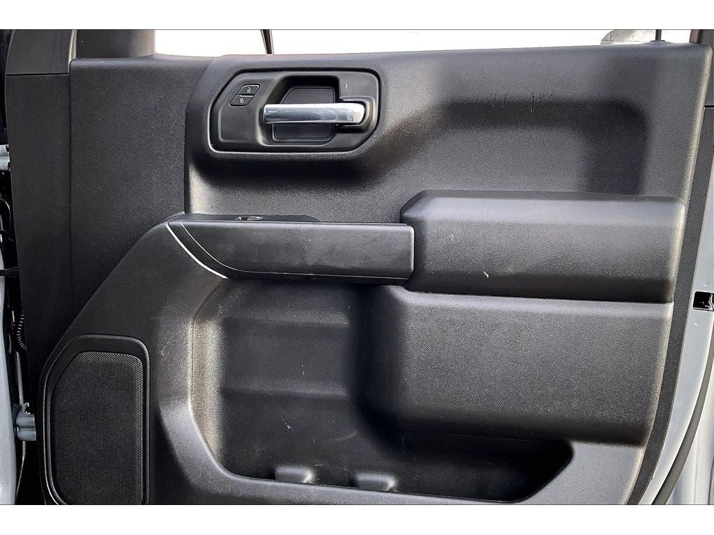 2024 Chevrolet Silverado Custom