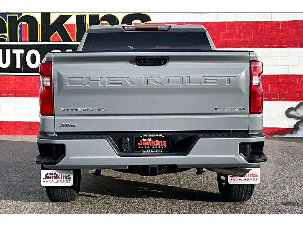 2024 Chevrolet Silverado Custom