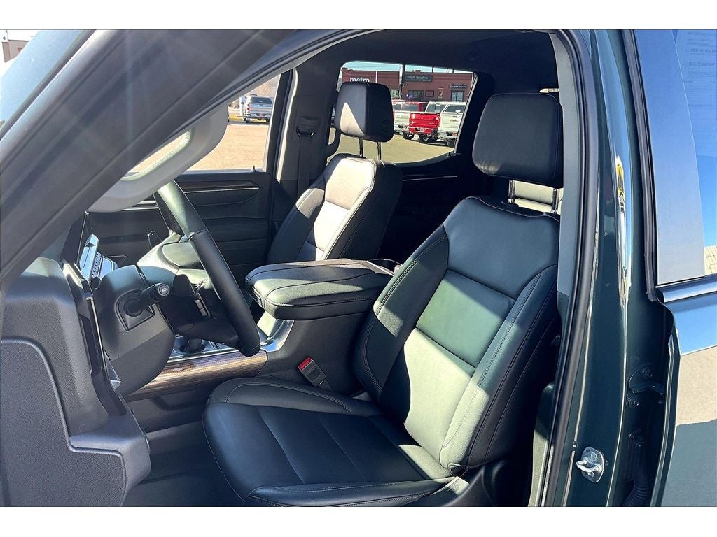 2025 Chevrolet Silverado LT Trail Boss