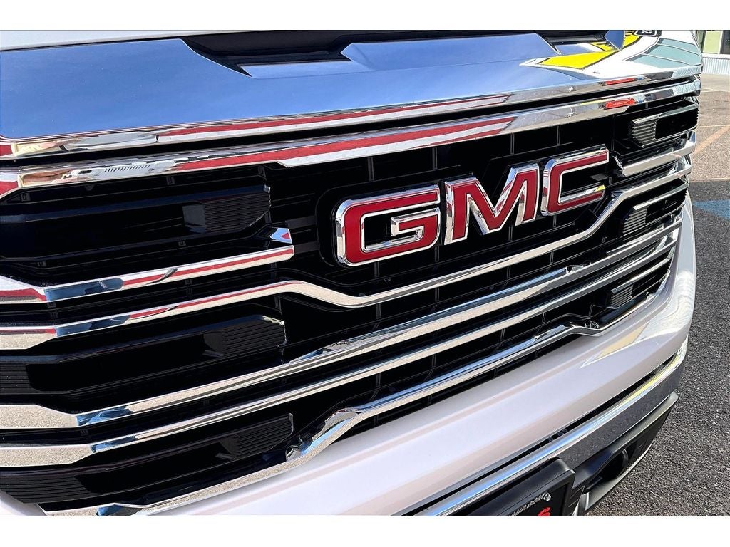 2025 GMC Sierra SLT