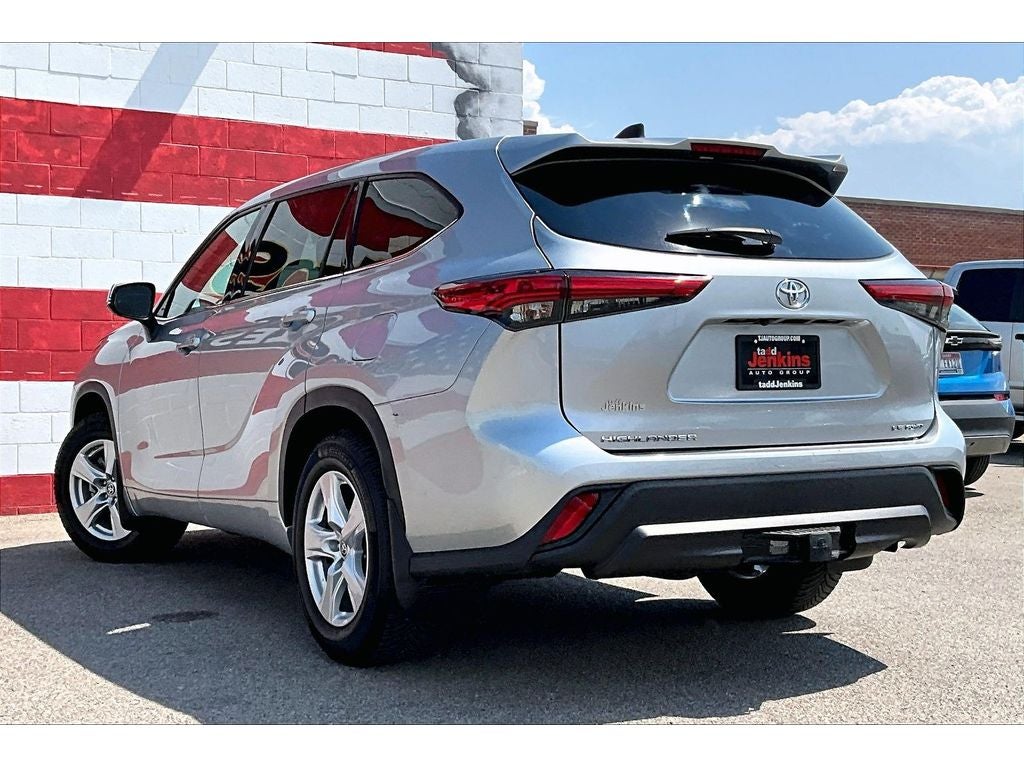 2022 Toyota Highlander LE