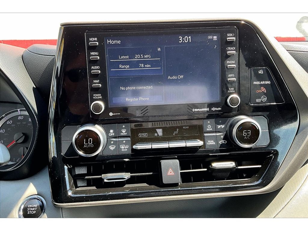 2022 Toyota Highlander LE