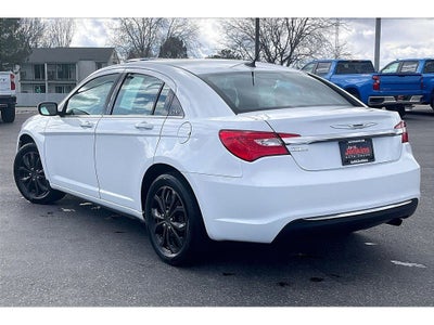 2014 Chrysler 200 LX