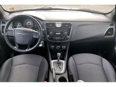 2014 Chrysler 200 LX
