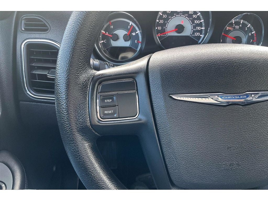 2014 Chrysler 200 LX