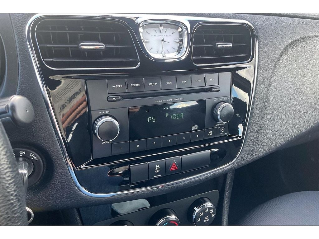 2014 Chrysler 200 LX