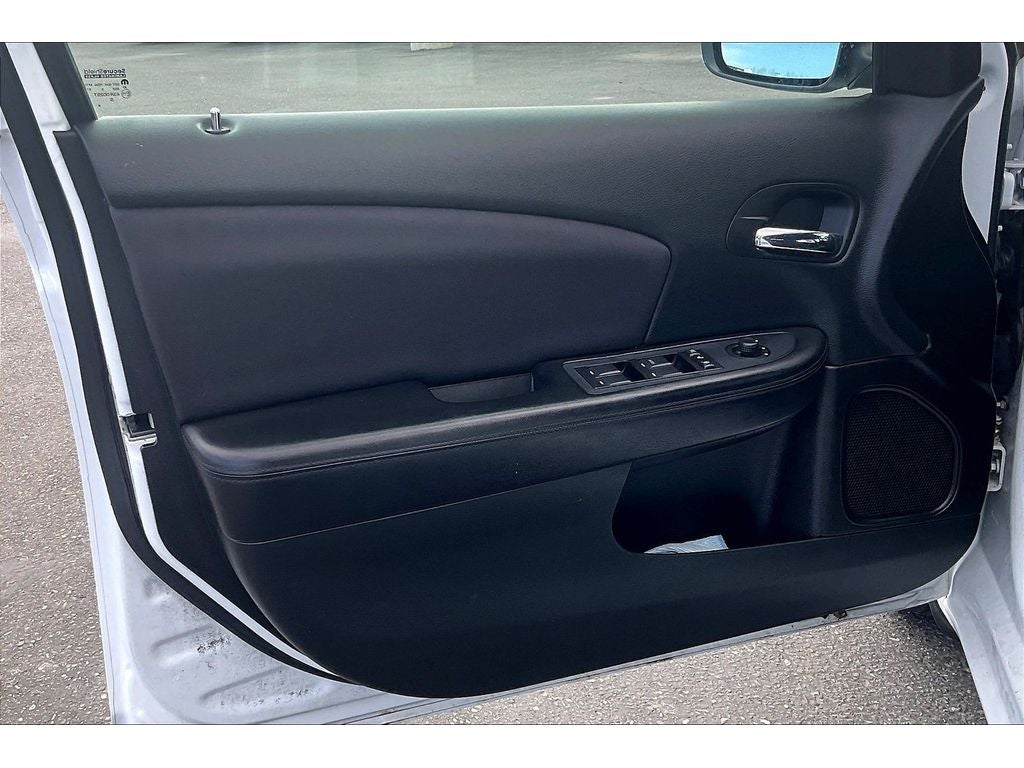 2014 Chrysler 200 LX