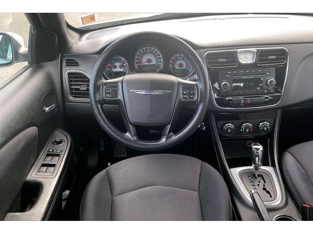2014 Chrysler 200 LX