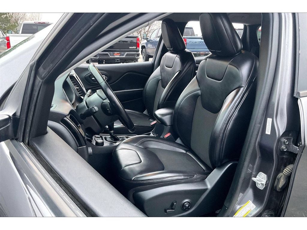 2020 Jeep Cherokee Altitude